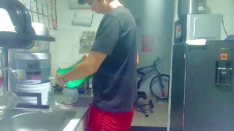 Snapshot of andy_gray01 chatting on 02-04-26, 11:05 Andy Gray online show from 02-04-26, 11:05