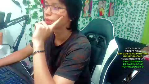 Andy Gray online show from 04-11-26, 02:27