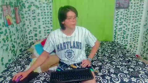 Snapshot of andy_gray01 chatting on 05-20-26, 03:40 Andy Gray online show from 05-20-26, 03:40