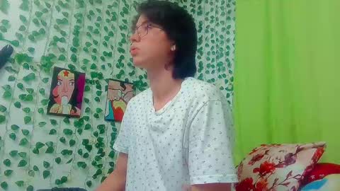 Snapshot of andy_gray01 chatting on 05-21-26, 04:03 Andy Gray online show from 05-21-26, 04:03