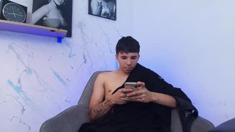 Snapshot of andy_miller5 chatting on 01-12-26, 02:28 ANDY online show from 01-12-26, 02:28