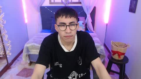Andy online show from 04-12-26, 03:44