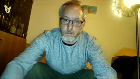 Snapshot of andyberg8 chatting on 03-01-25, 06:21 Andy online show from 03-01-25, 06:21