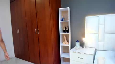 Andy D online show from 09-09-25, 01:54