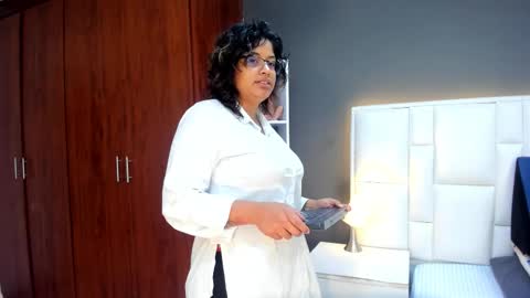 Snapshot of andyel2017 chatting on 03-24-26, 01:27 Andy D online show from 03-24-26, 01:27