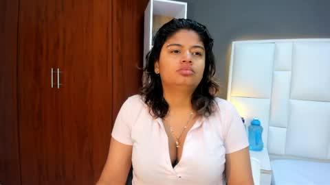 Snapshot of andyel2017 chatting on 04-17-26, 12:52 Andy D online show from 04-17-26, 12:52