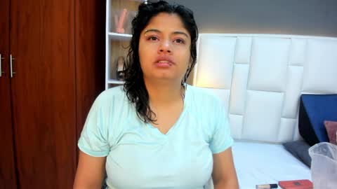 Snapshot of andyel2017 chatting on 05-16-26, 11:09 Andy D online show from 05-16-26, 11:09