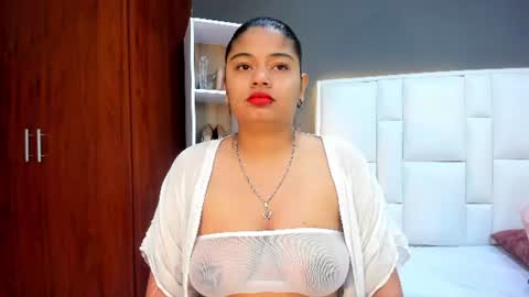 Snapshot of andyel2017 chatting on 06-29-26, 02:50 Andy D online show from 06-29-26, 02:50