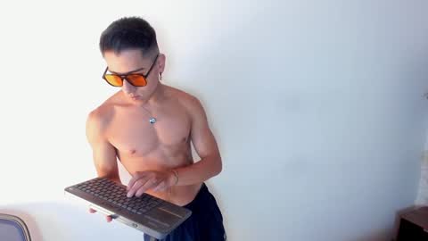 Andy Joy  online show from 01-30-25, 02:04