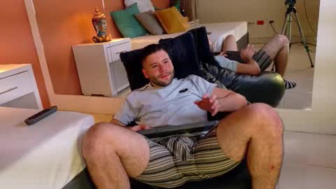 Andy online show from 01-09-26, 05:10