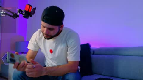 Andy online show from 03-30-26, 07:59