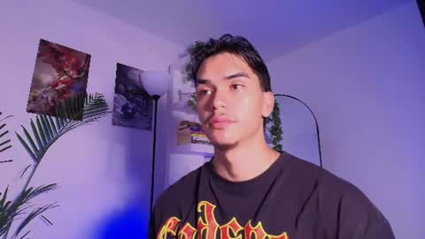 Snapshot of andypalmerr chatting on 07-06-26, 05:37 andypalmerr online show from 07-06-26, 05:37
