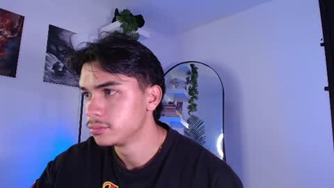 Snapshot of andypalmerr chatting on 07-14-26, 05:34 andypalmerr online show from 07-14-26, 05:34