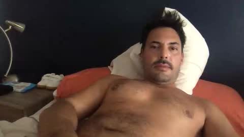 Snapshot of andyxxhot chatting on 10-12-25, 08:19 andyxxhot online show from 10-12-25, 08:19