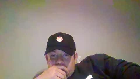 Snapshot of andyzeta10 chatting on 05-10-26, 12:49 andyzeta10 online show from 05-10-26, 12:49