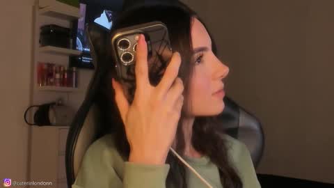      online show from 11-11-25, 03:28