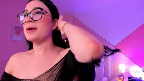 Snapshot of angeel_fox chatting on 03-22-26, 10:35 Angel online show from 03-22-26, 10:35