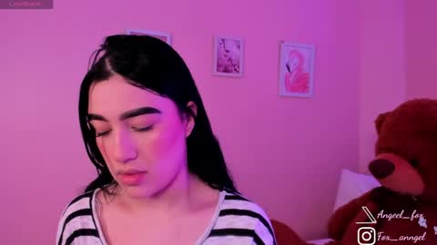 Snapshot of angeel_fox chatting on 04-11-26, 06:07 Angel online show from 04-11-26, 06:07