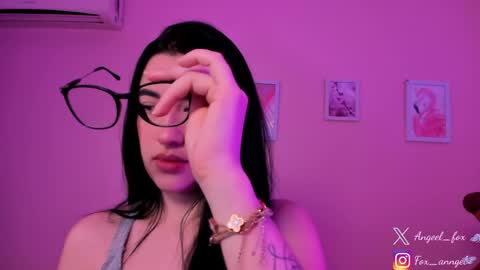 Snapshot of angeel_fox chatting on 04-13-26, 04:51 Angel online show from 04-13-26, 04:51