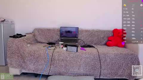 angeellina online show from 02-25-26, 10:47