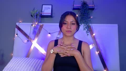 Snapshot of angeelmoon__ chatting on 11-14-25, 03:49 ANGEL online show from 11-14-25, 03:49