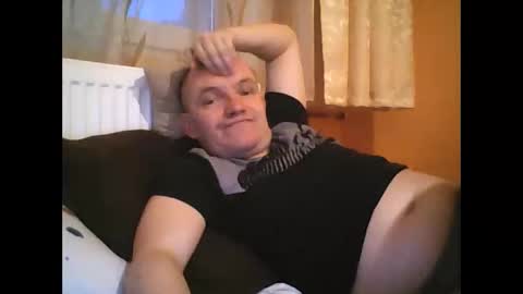 Angel online show from 02-18-26, 04:25