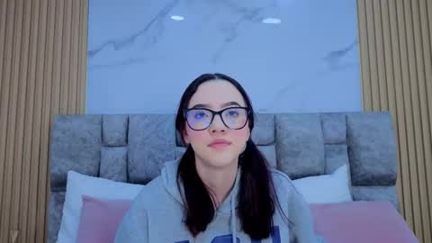 angel__kiss online show from 01-10-26, 12:07