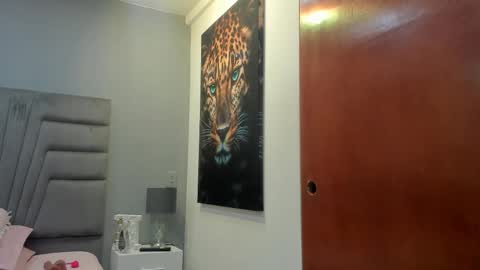 Angel online show from 10-26-25, 03:23