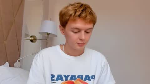 Snapshot of angel_andreww chatting on 07-07-26, 12:09 angel_andreww online show from 07-07-26, 12:09