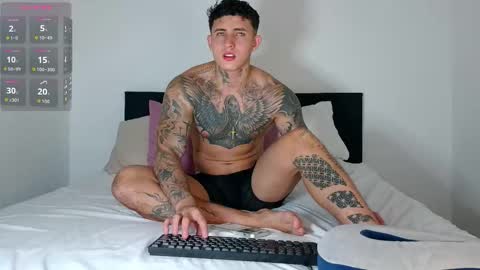 angel_boy01 online show from 10-18-25, 11:27