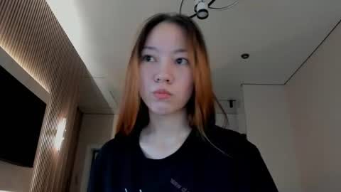 Luluu Chu  online show from 07-16-26, 12:55
