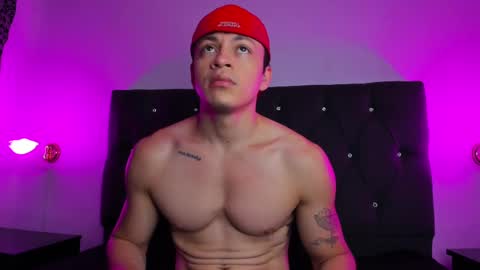 Angel Cuervo online show from 09-18-25, 12:40