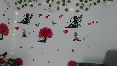 Snapshot of angel_curl chatting on 02-14-25, 01:13 Angel Curl online show from 02-14-25, 01:13