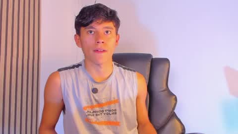 Snapshot of angel_esteban_fx chatting on 05-15-26, 08:38 ngel Esteban online show from 05-15-26, 08:38