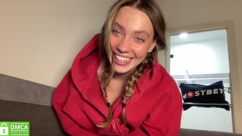Snapshot of angel_from_sky chatting on 01-24-25, 01:57 Greetings Jess online show from 01-24-25, 01:57