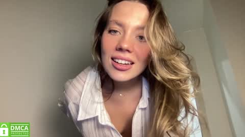 Snapshot of angel_from_sky chatting on 03-11-25, 02:29 Greetings Jess online show from 03-11-25, 02:29