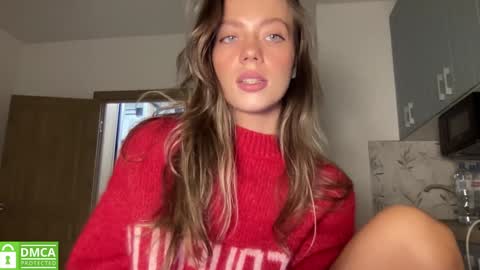 Snapshot of angel_from_sky chatting on 09-26-25, 12:53 Greetings Jess online show from 09-26-25, 12:53