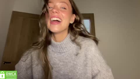 Snapshot of angel_from_sky chatting on 10-05-25, 12:14 Greetings Jess online show from 10-05-25, 12:14