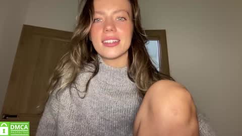 Snapshot of angel_from_sky chatting on 10-10-25, 01:10 Greetings Jess online show from 10-10-25, 01:10