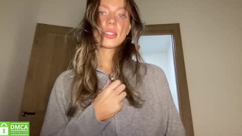 Snapshot of angel_from_sky chatting on 10-11-25, 11:53 Greetings Jess online show from 10-11-25, 11:53