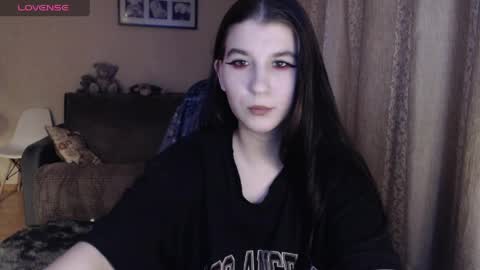 Angel online show from 04-29-26, 03:38