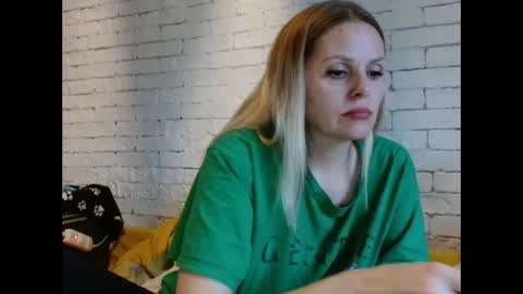 Snapshot of angel_girllovemy chatting on 12-16-25, 10:53 ANGEL online show from 12-16-25, 10:53