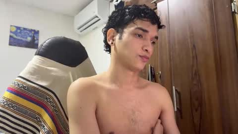 Snapshot of angel_hotc chatting on 11-14-25, 11:24 Angel online show from 11-14-25, 11:24