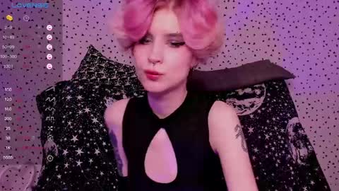Snapshot of angel_julles chatting on 05-16-26, 02:16 Angel Dust online show from 05-16-26, 02:16