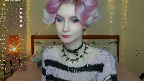 Snapshot of angel_julles chatting on 05-17-26, 03:41 Angel Dust online show from 05-17-26, 03:41