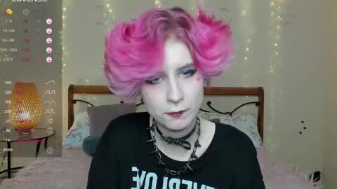 Snapshot of angel_julles chatting on 05-30-26, 10:12 Angel Dust online show from 05-30-26, 10:12