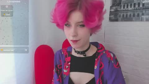 Snapshot of angel_julles chatting on 06-18-26, 06:35 Angel Dust online show from 06-18-26, 06:35