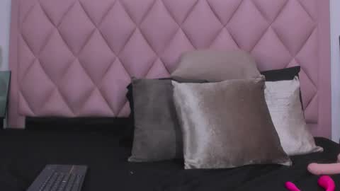 Angel  online show from 12-12-24, 07:52