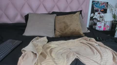 Angel  online show from 12-30-24, 01:04