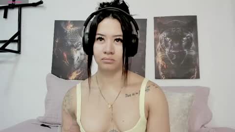 Snapshot of angel_martins chatting on 04-27-26, 11:52 Angel online show from 04-27-26, 11:52